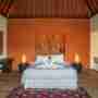 King Size Bed And In Room Daybed Facilities